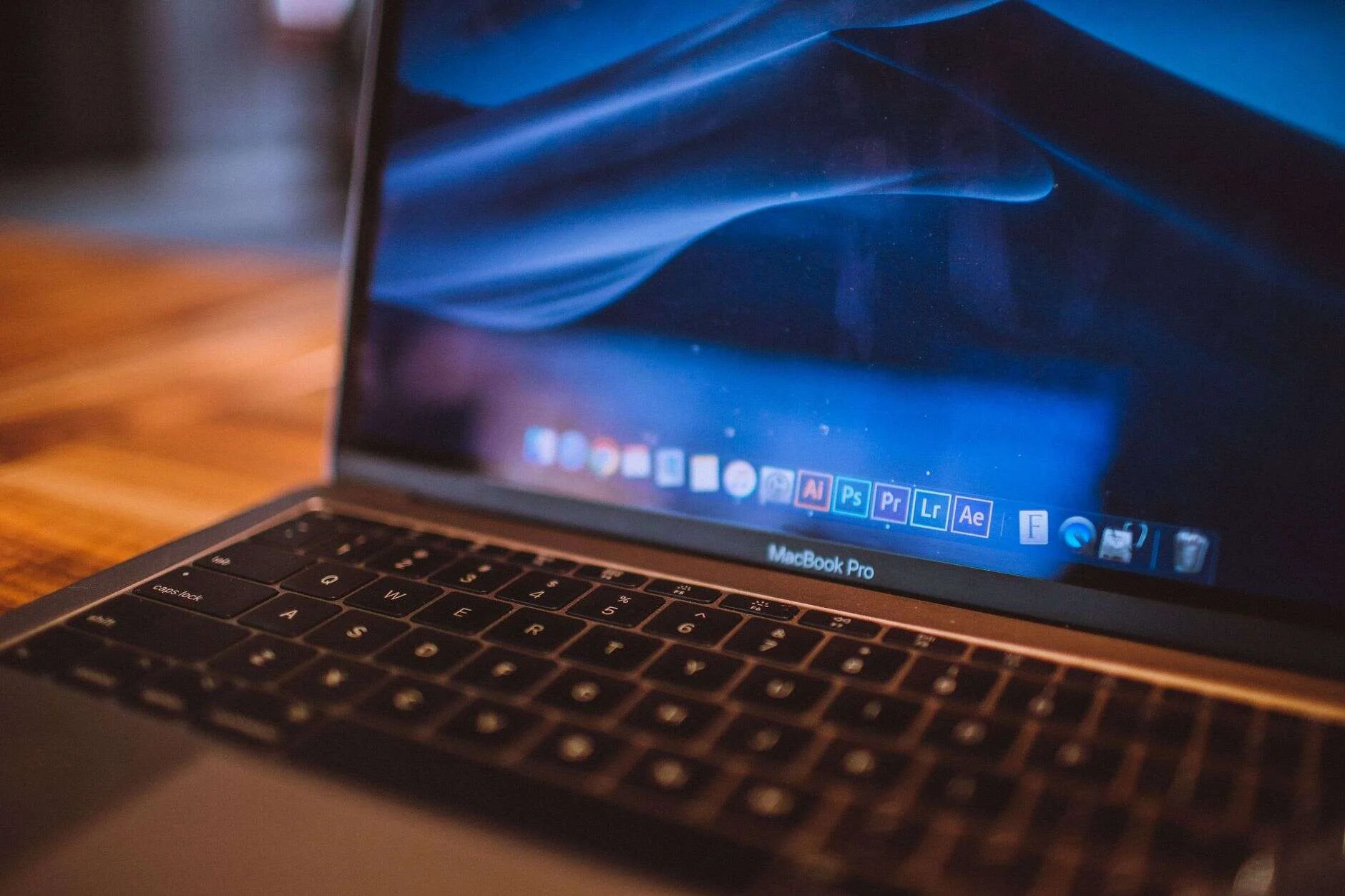 Líneas o parpadeo en la pantalla del MacBook: ¿qué le pasa? 1 Pantalla de MacBook Pro con fallos de imagen